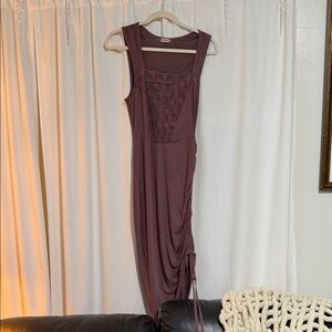 Elegant Mauve Sleeveless Dress